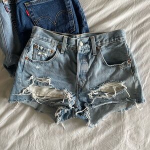 Levi’s 501® Original Fit High Rise Women’s Shorts Medium Wash US25
